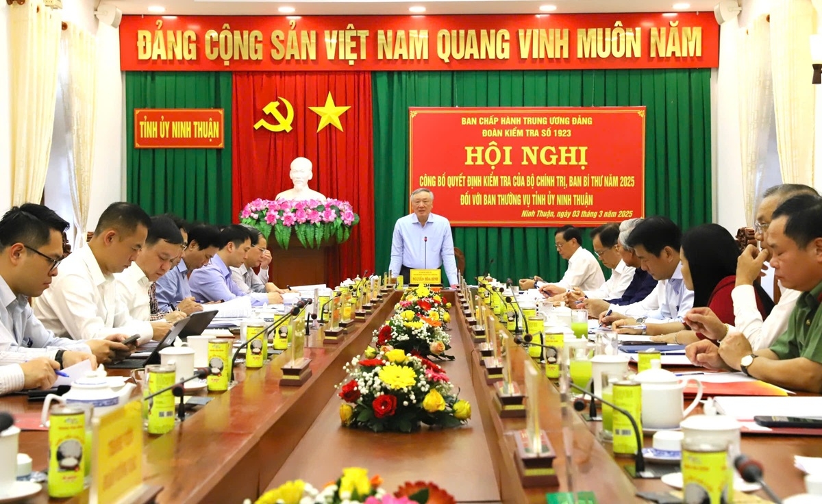 Đoàn kiểm tra 1923 của Bộ Chính trị làm việc với Tỉnh ủy Ninh Thuận
